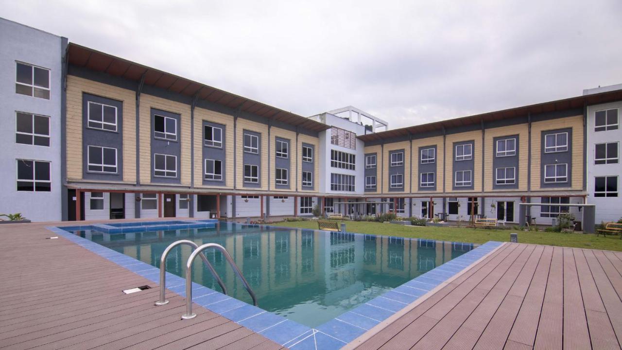 Eseriani The Resort ナイバシャ エクステリア 写真